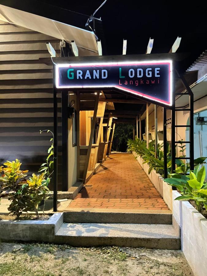Grand Lodge Langkawi Пантай-Ченанг Екстер'єр фото